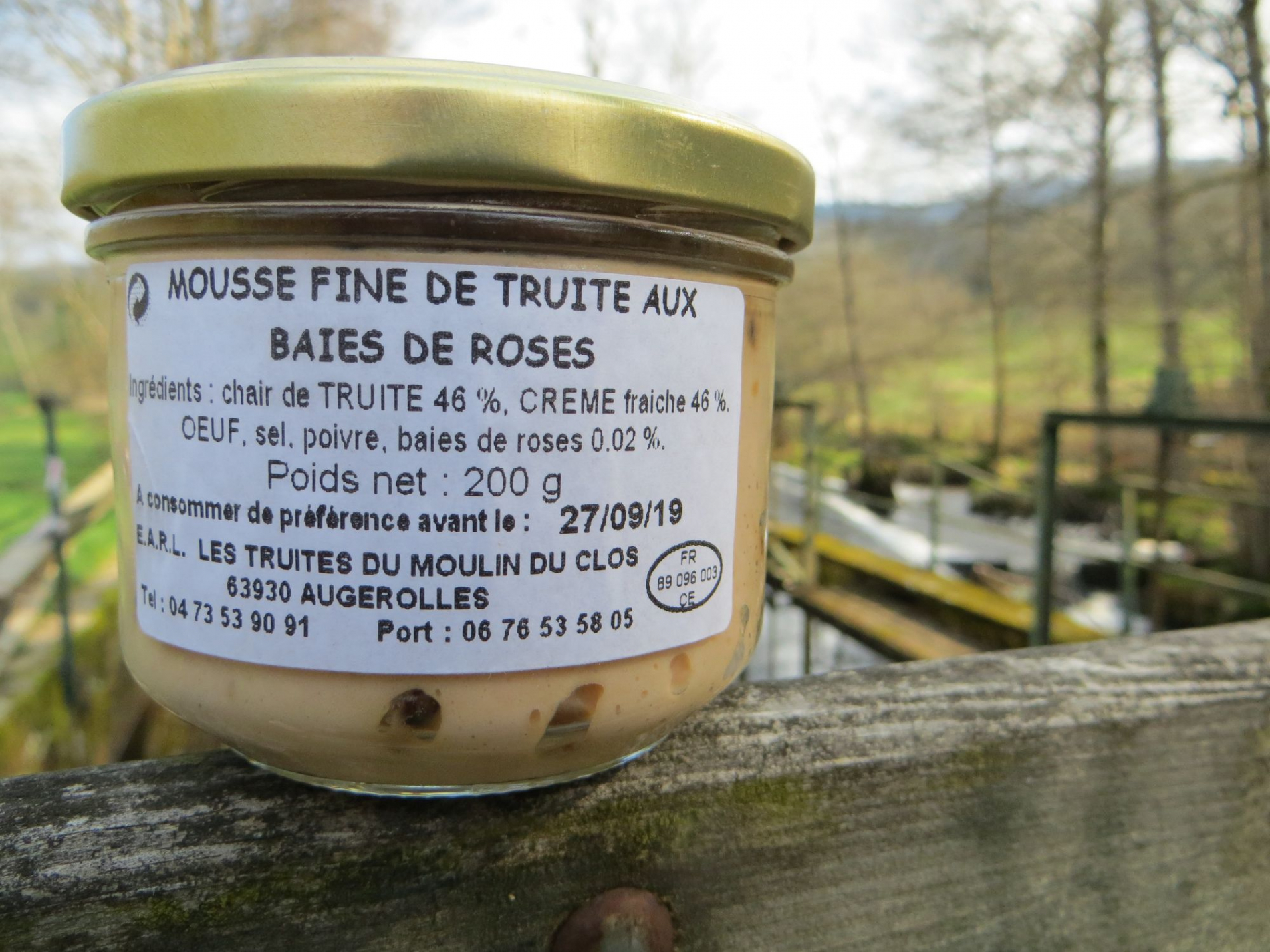 Mousse fine de truite aux baies roses 200g - 8,8€ (44€/kg)