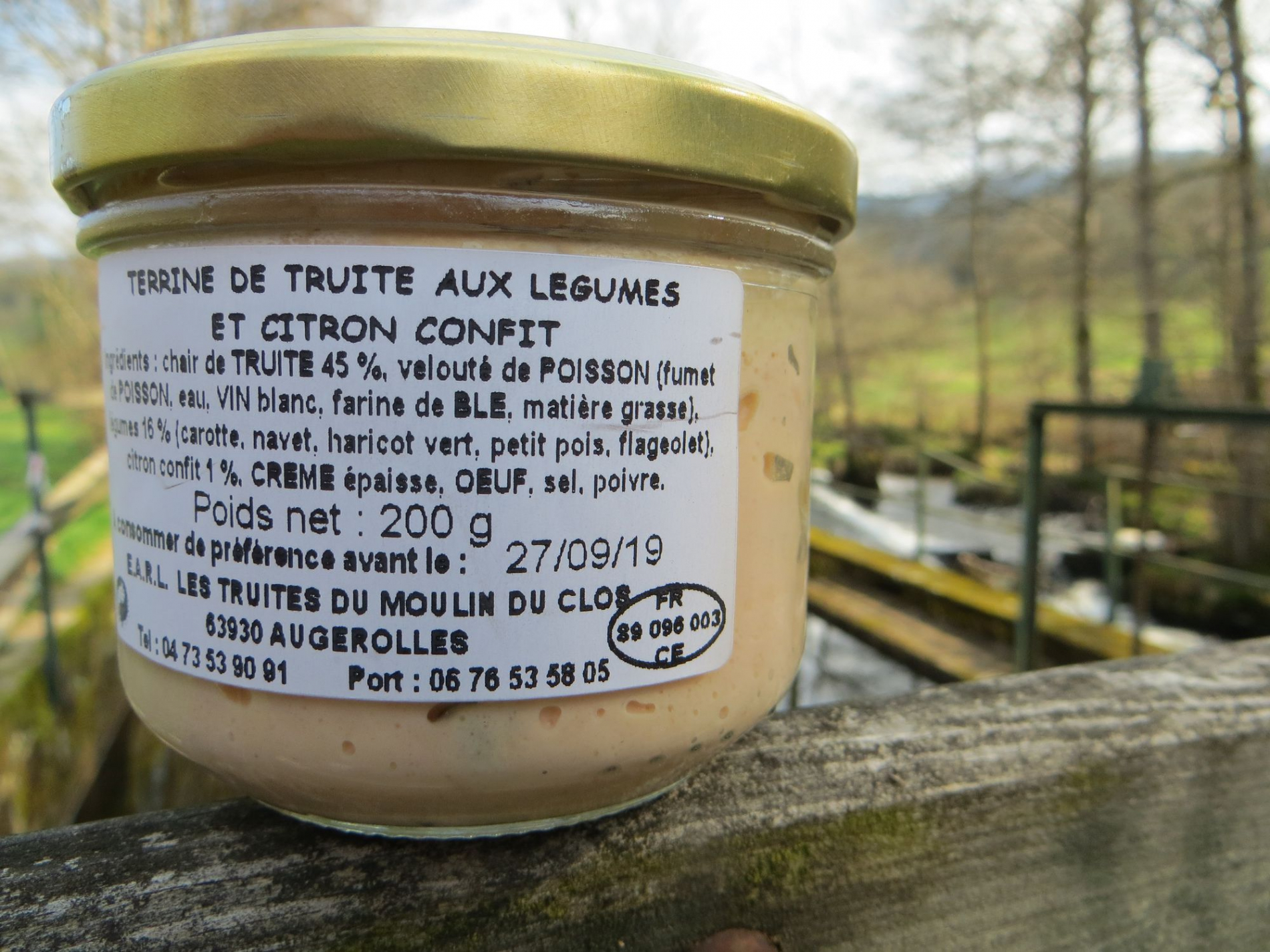 Terrine de truite aux légumes et citron confits 200g - 8€ (40€/kg)